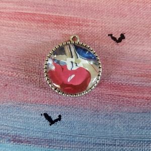 Necklaces or key rings